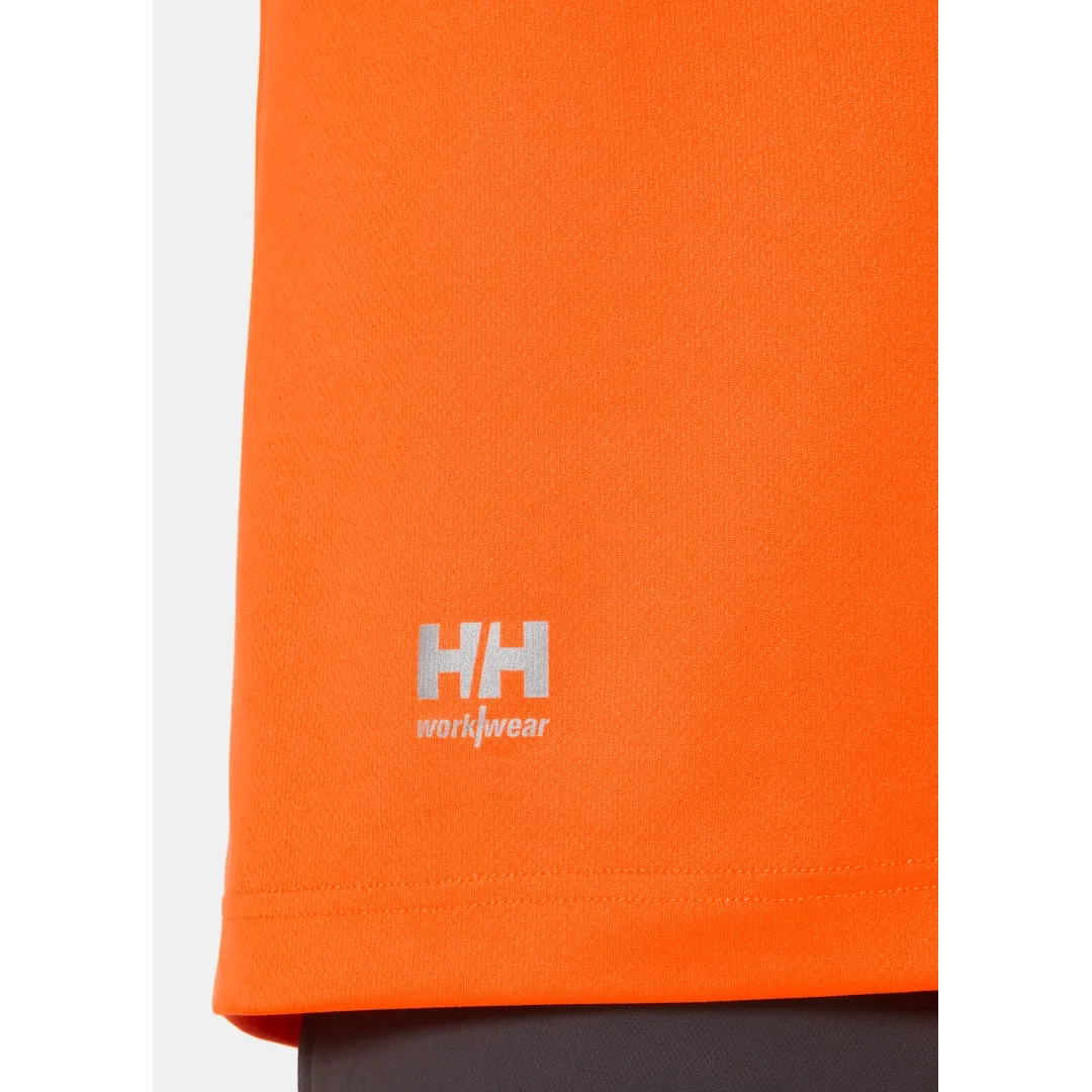 Helly Hansen Work Wear - 79091_260_feature2 - Onbody-S24-Summer 2024-Hivis