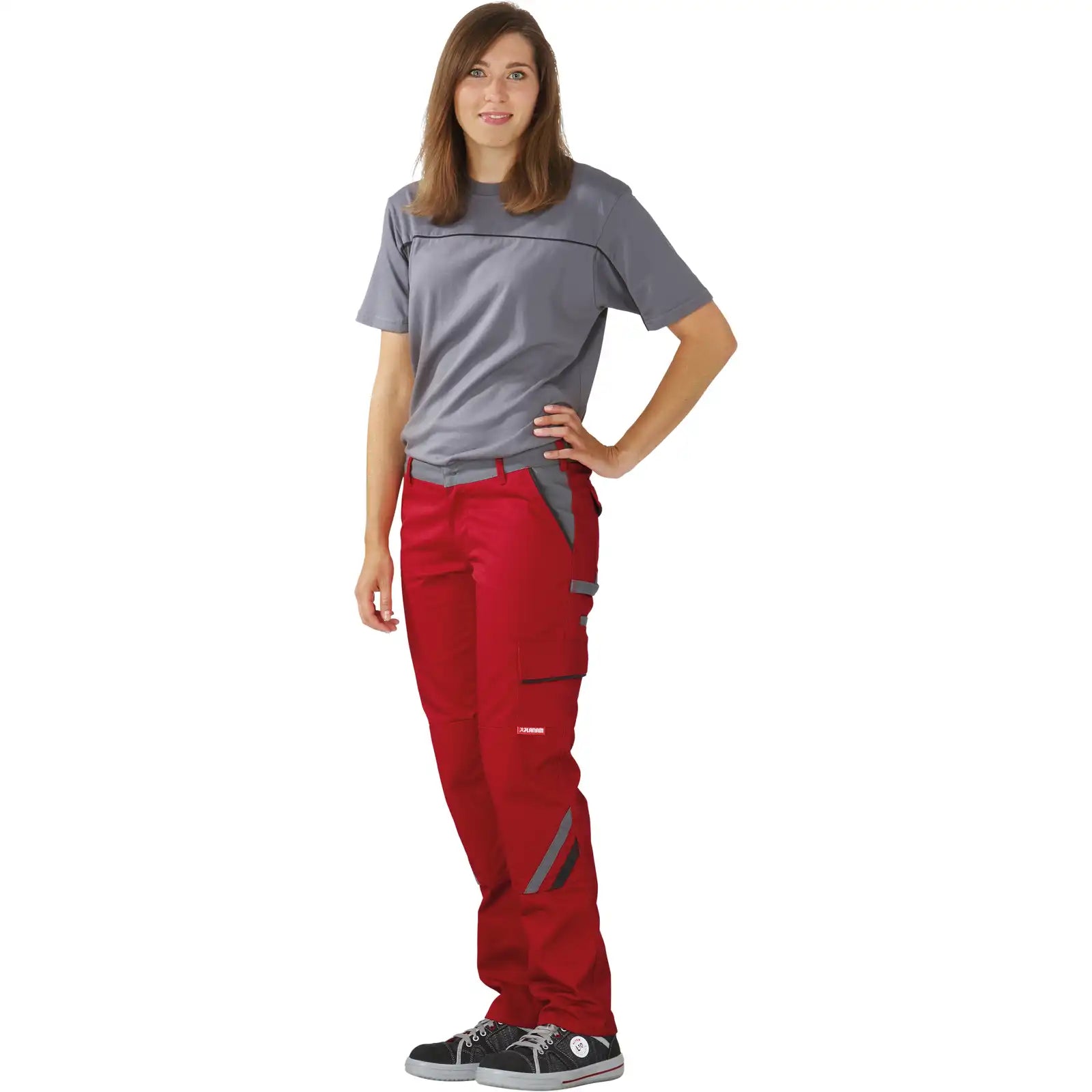 Planam Highline Damen Bundhose rot/schiefer 34 rot/schiefer/schwarz - Produktbild mit Model