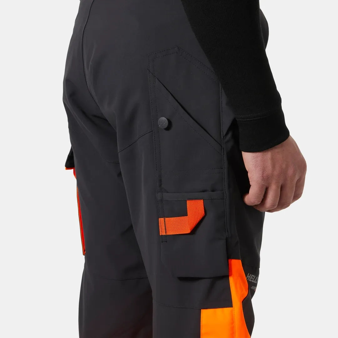 Helly Hansen Work Wear - 71492_269_feature5 - Onbody-W25-Winter 2025-FW25-Hivis-Alna