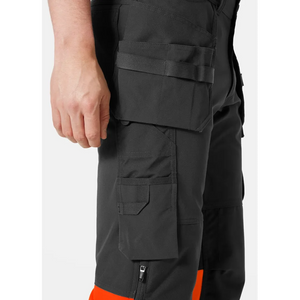 Helly Hansen Work Wear - 77427_269_feature3 - Onbody -W23-Winter 2023-Alna-Hivis