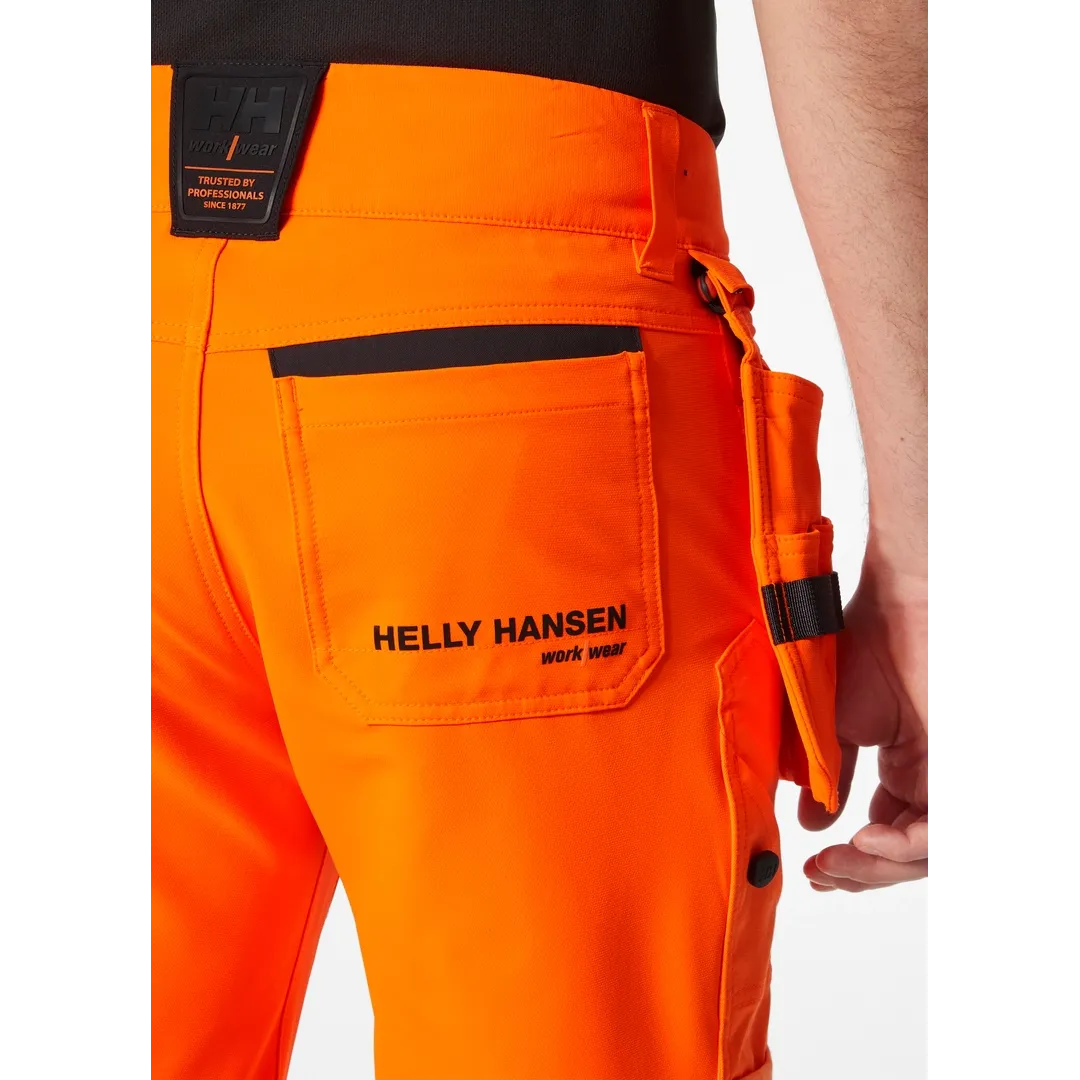 Helly Hansen Work Wear - 77499_269_feature1 - Onbody-W23-Winter 2023-FW23-ICU-Hivis-Hi-Vis