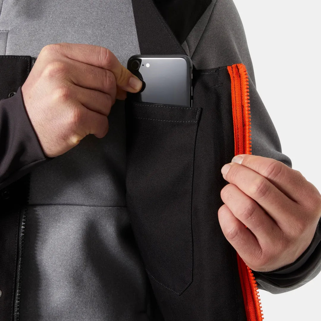 Helly Hansen Work Wear - 77140_990_feature8 - Onbody-W25-Winter 2025-FW25-Trades-Chelsea Evo