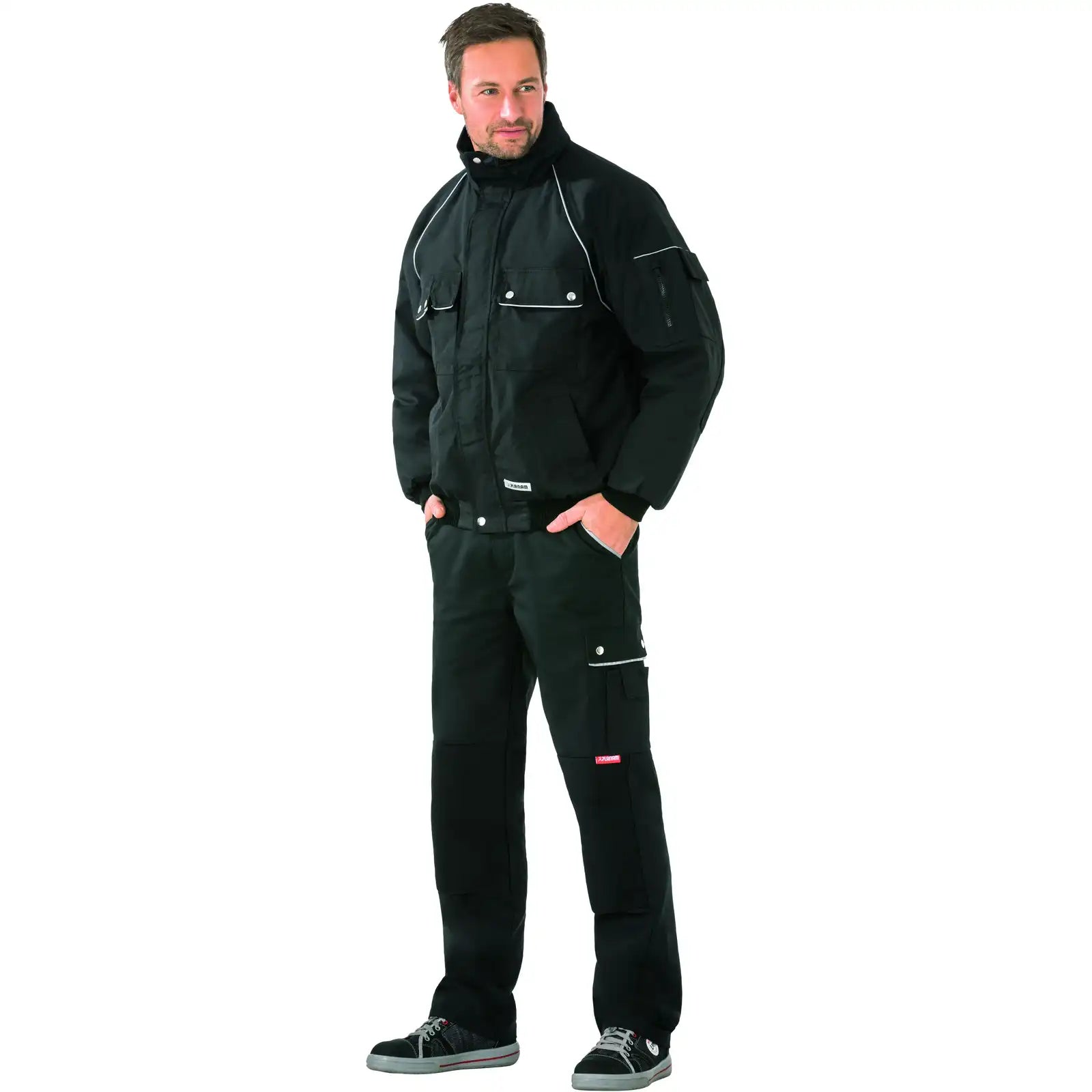 Planam Canvas 320 Winterblouson schwarz/schwarz 4XL schwarz/schwarz - Produktbild mit Model