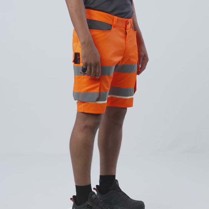 Helly Hansen Work Wear - Film 9 - 77517 -UCME CARGO SHORTS CL1 - Workwear-S23-Summer 2023-360 films-360