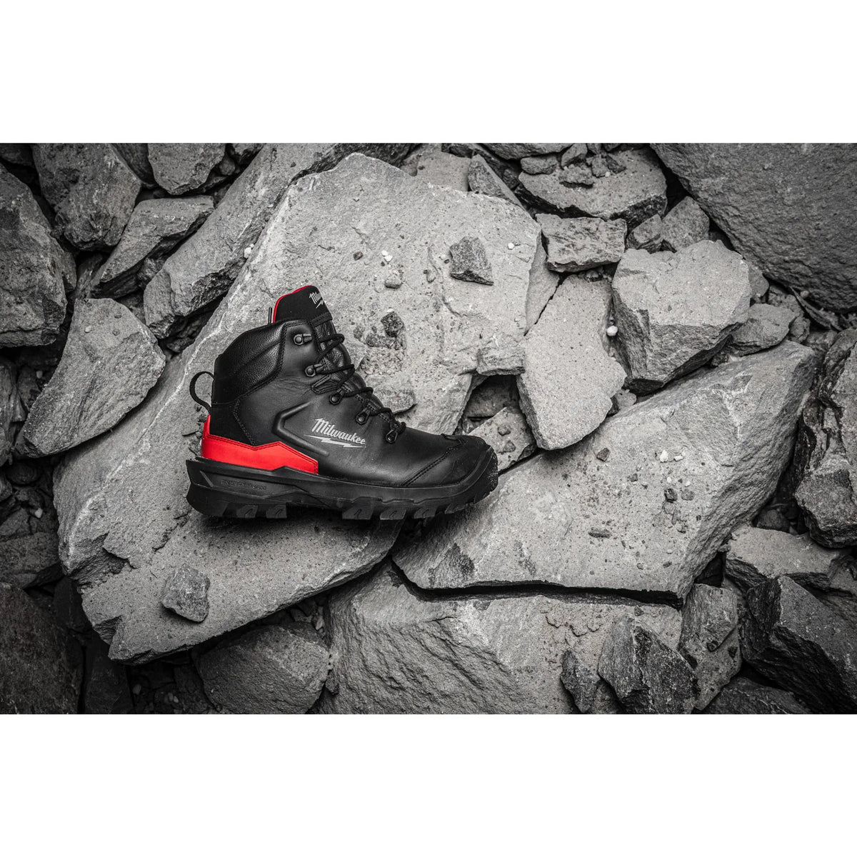 Milwaukee ARMOURTRED™ S3S HRO SC FO LG SR Mid-Cut Safety Shoes ESD 1M110111W - Black