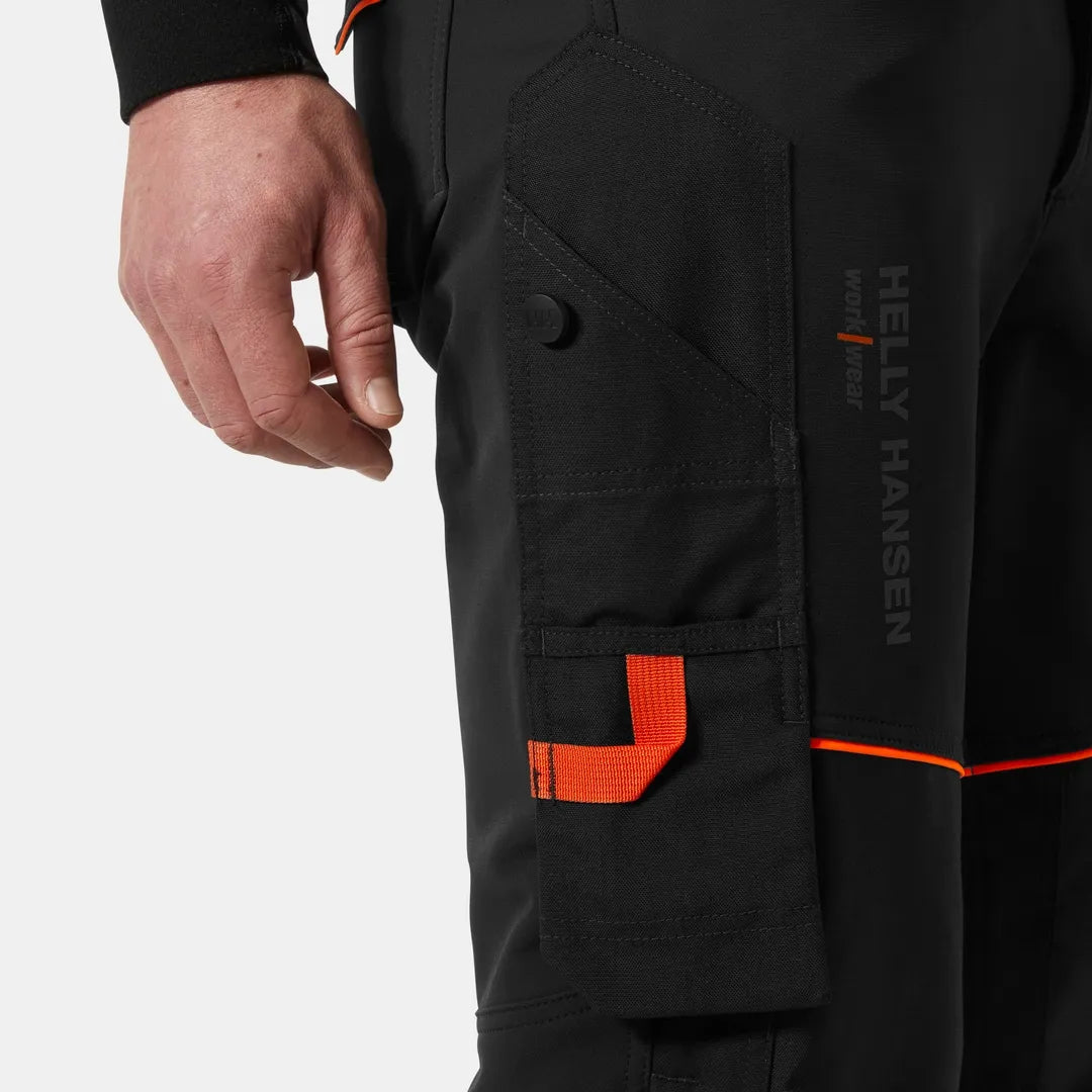 Helly Hansen Work Wear - 77553_990_feature4 - Chelsea Evo-Trades-Onbody-W25-Winter 2025-FW25