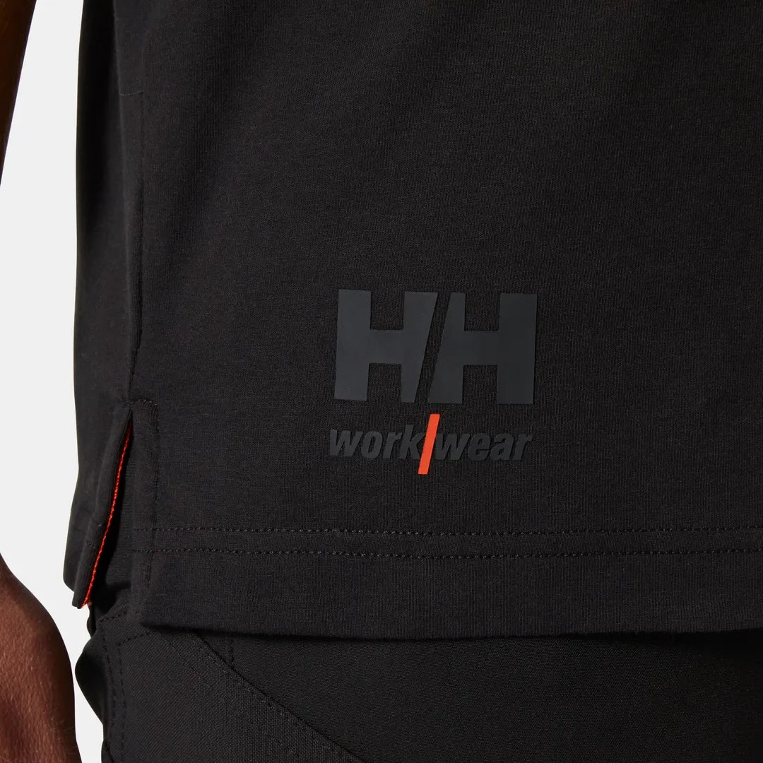 Helly Hansen Work Wear - 79241_990_feature2 - Onbody-S25-Summer 2025-Fundementals