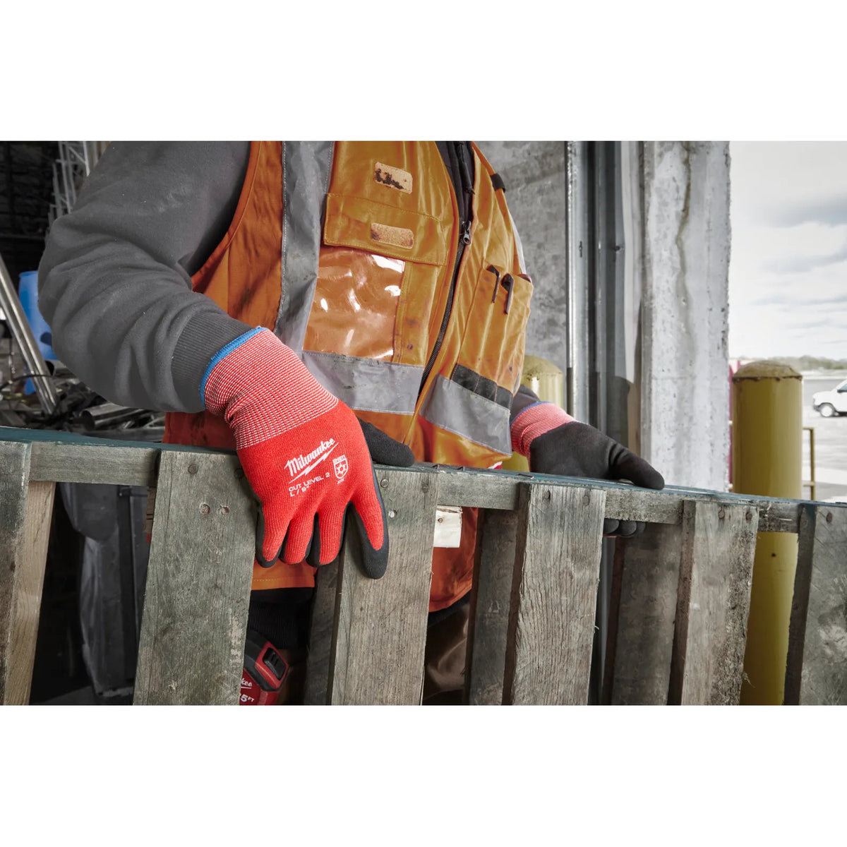 Milwaukee Cut Level B Winter Gloves
