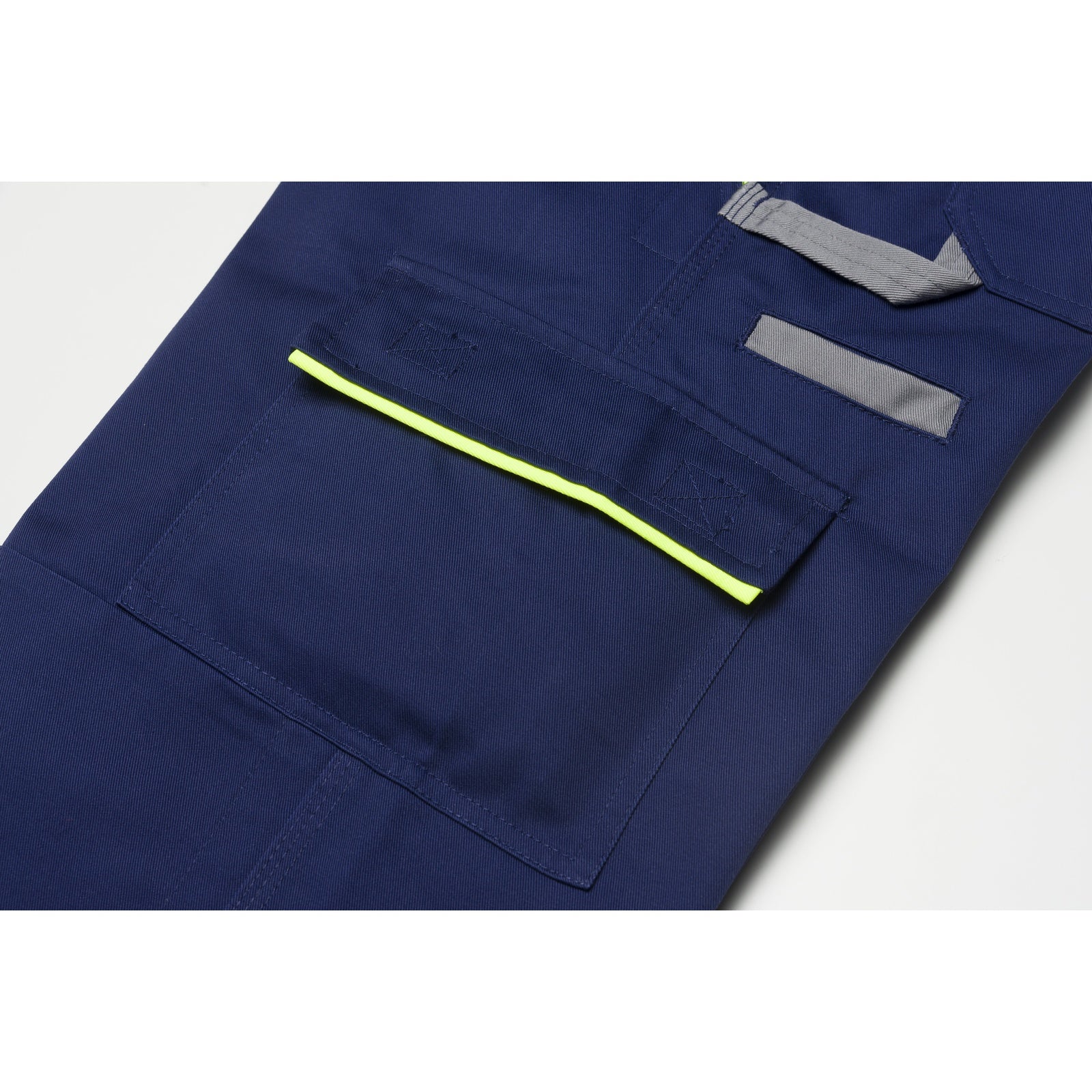 Planam Visline Dungarees green/orange/slate - The thigh pocket has enough space to quickly store things.