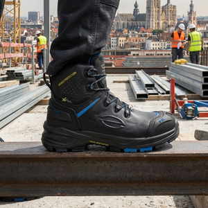 SIR SAFETY LEVEL UP Safety Boots S7S MEN Work Shoe - Fibreglass Toe Cap & Composite Midsole - MB3316Z9 - MB3316Z9_IN-USE