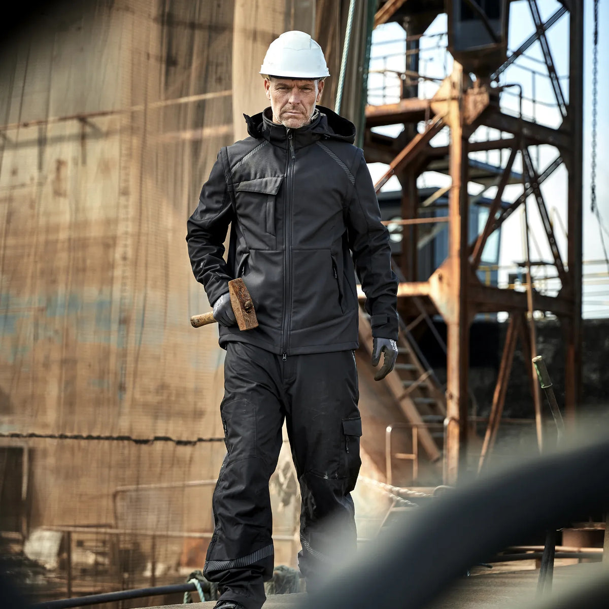 ELKA Rainwear - Working Xtreme Softshell Jacket with detachable sleeves - Black