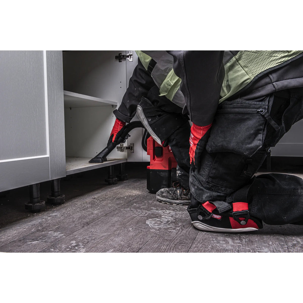 Milwaukee Premium Non-Marking Knee Pads