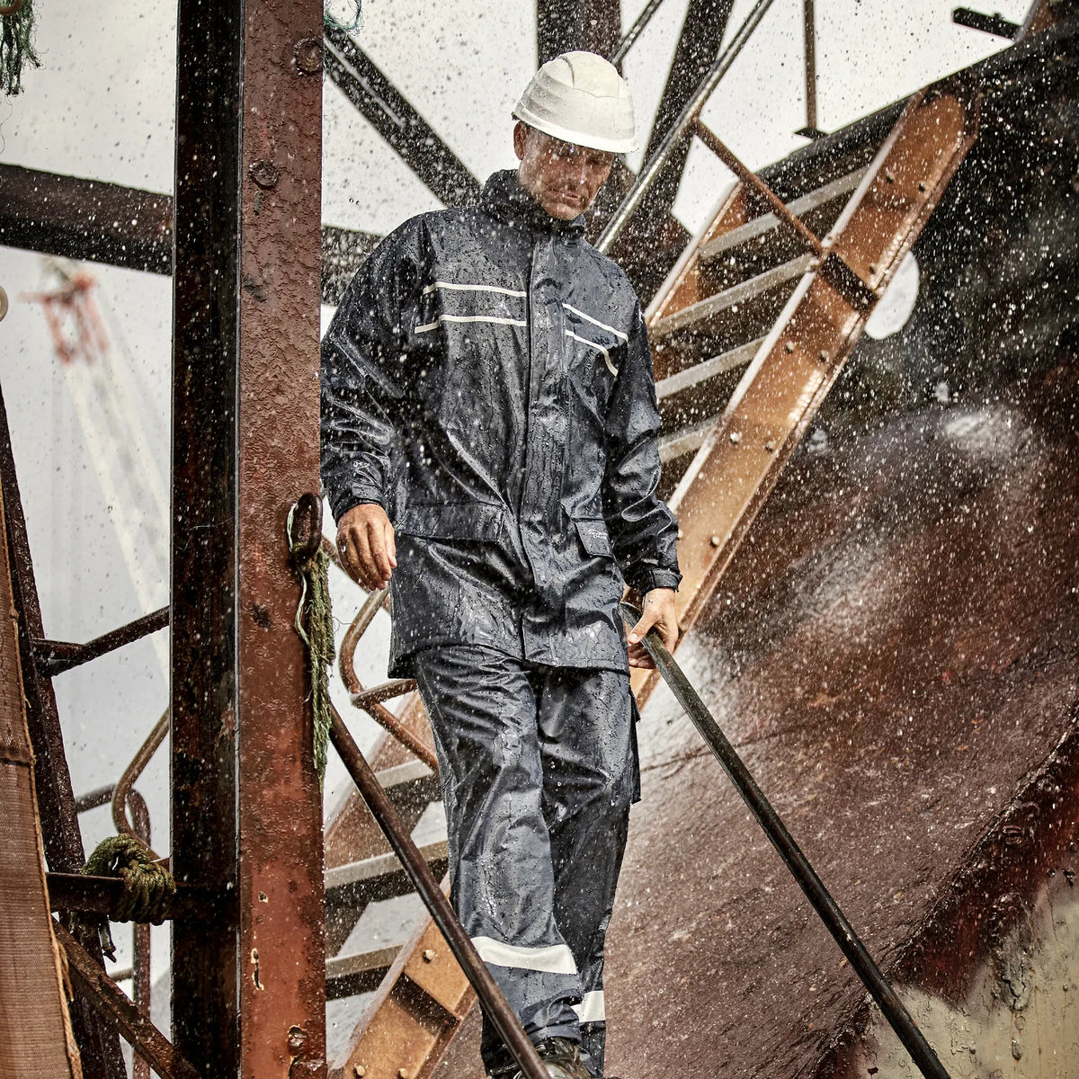 ELKA Rainwear - Dry Zone D-Lux PU Rain Jacket with extra length - Navy