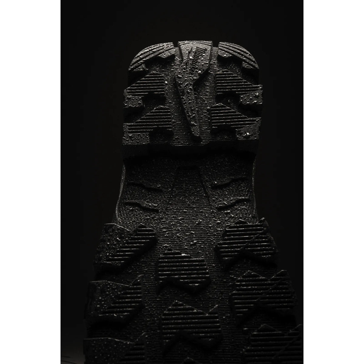 Milwaukee ARMOURTRED™ S7S CI HRO SC FO LG SR Mid-Cut Safety Shoes with BOA B1M110111W - Black