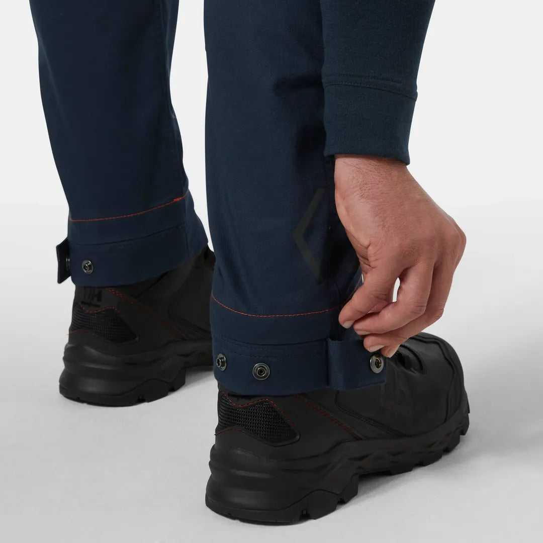 Helly Hansen Work Wear - 77556_590_feature3 - Onbody-W25-Winter 2025-FW25-Chelsea Evo-Trades