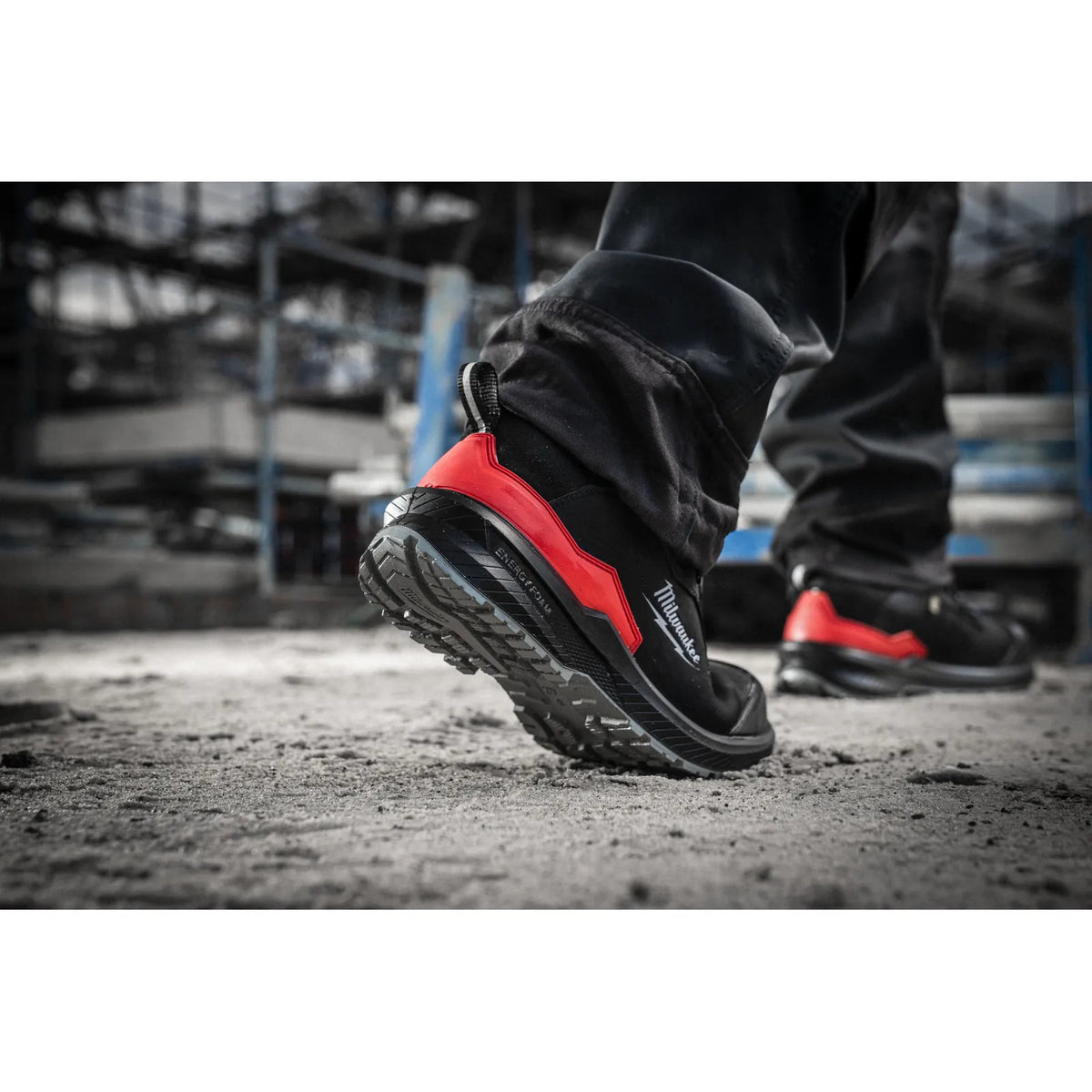 Milwaukee FLEXTRED™ S3S Low-Cut Safety Shoes ESD 1L110133 - Black