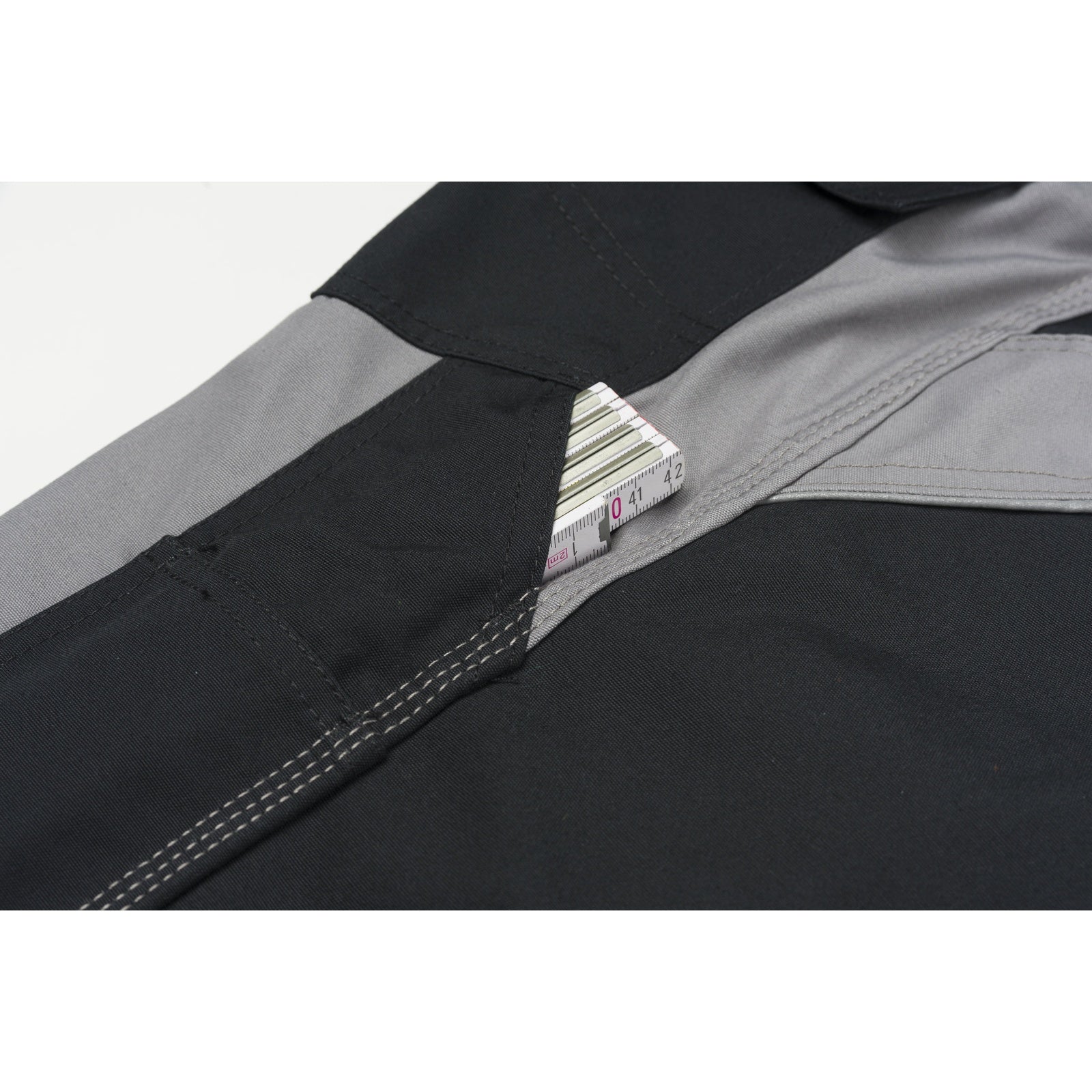 Planam Plaline Trousers red/slate - Everything in its place: the ruler pocket keeps your important tools to hand at all times.