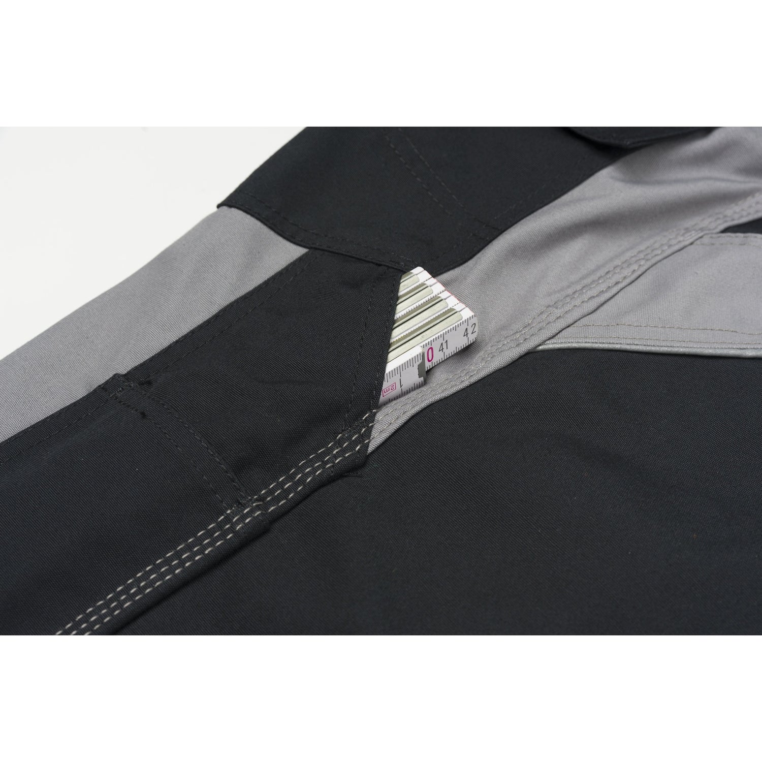 Planam Plaline Trousers red/slate - Everything in its place: the ruler pocket keeps your important tools to hand at all times.