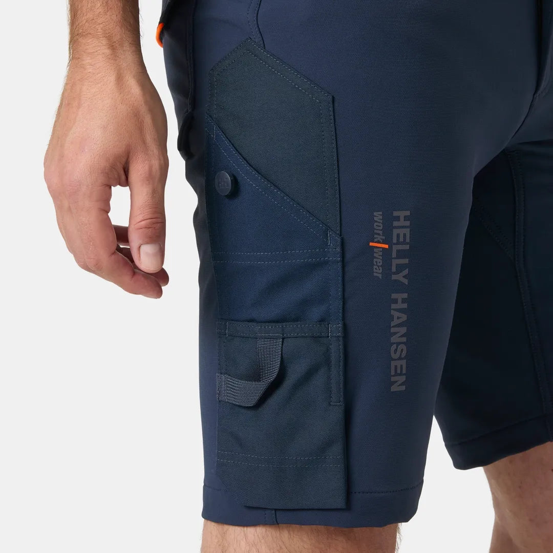 Helly Hansen Work Wear - 77613_590_feature2 - Onbody-S26-Summer 2026-SS26-Trades -Chelsea Evo 