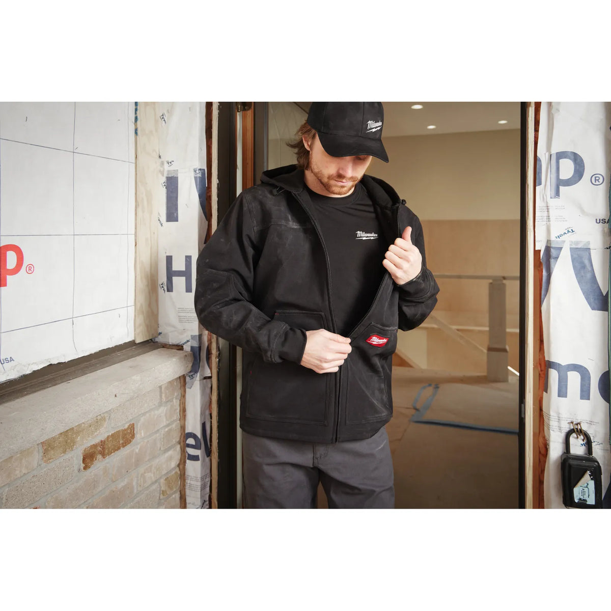 Milwaukee FREEFLEX™ Softshell Hooded Jacket SJ BL - Black