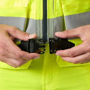 Helly Hansen Work Wear - 77130_369_feature3 - Onbody-S26-Summer 2026-SS26-Hivis-Alna 